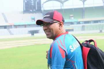 দল নিয়ে সন্তুষ্ট হাথুরুসিংহে