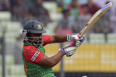 জয়ের লক্ষ্যে ব্যাট করছে বাংলাদেশ