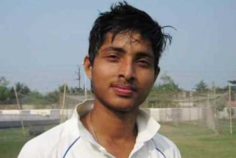 এবার মাঠে আরেক ক্রিকেটারের মৃত্যু