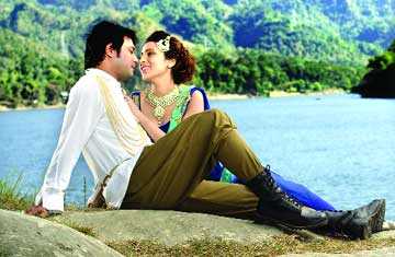 \\\'পদ্ম পাতার জল\\\' ছবির গান