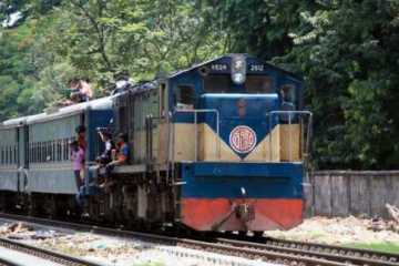 ঢাকার সঙ্গে চট্টগ্রাম-সিলেটের ট্রেন যোগাযোগ বন্ধ