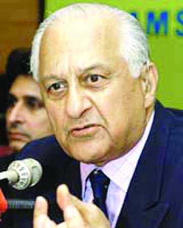 পিসিবি সভাপতি আসছেন আজ 