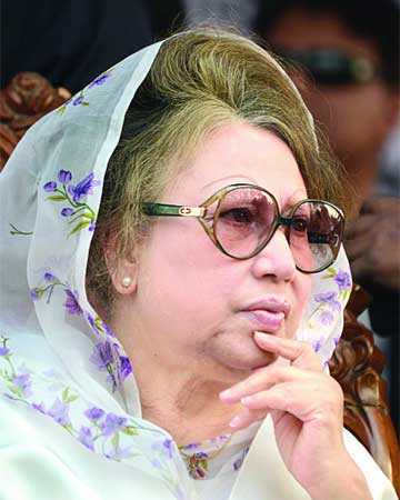 হত্যা মামলায় খালেদার বিরুদ্ধে চার্জশিট, আরও প্রস্তুত
