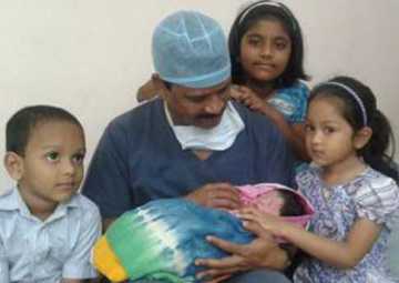 কন্যাকে নিয়ে ব্যস্ত সময় পার করছেন আসিফ-শীলা দম্পতি