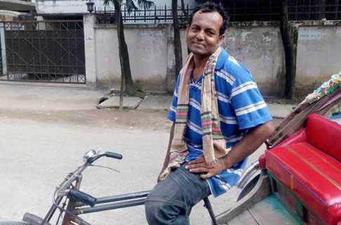 লন্ডনে এমবিএ করা ক্রিকেটার এখন রিকসা চালান! (ভিডিওসহ)
