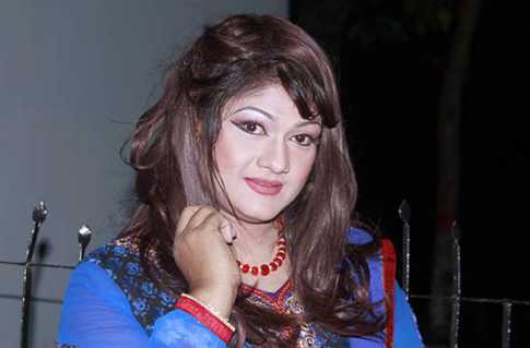 চলচ্চিত্রে ফিরলেন এক সময়ের পর্দা কাঁপানো মুনমুন