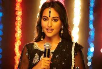 এবার গায়িকা সোনাক্ষি