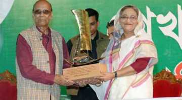 শেখ হাসিনা \\\'দেশরত্ন\\\' উপাধিতে ভূষিত