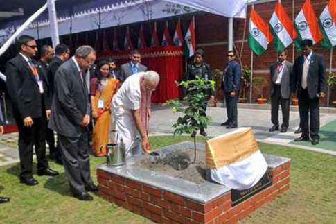 দূতাবাসের চ্যান্সারি কমপ্লেক্স উদ্বোধন করলেন মোদি