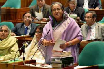 সংসদে বিধি মানার নজির গড়লেন প্রধানমন্ত্রী