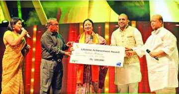 আজীবন সম্মাননায় ফেরদৌসী রহমান