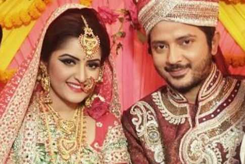 বাসর রাতে হাত কাটলেন পরীমণি