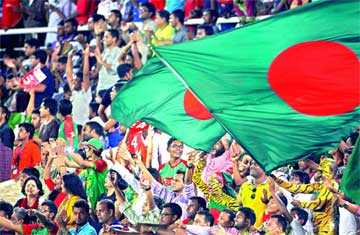 উৎসবে ভাসছে বাংলাদেশ