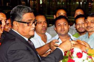 মালয়েশিয়ায় প্রবাসীকল্যাণমন্ত্রী