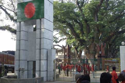 ভারতে পাচার ৭৫ নারী-শিশু ফিরবে কাল