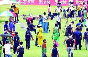 এ কি কাণ্ড মাশরাফিদের ড্রেসিংরুমে! 