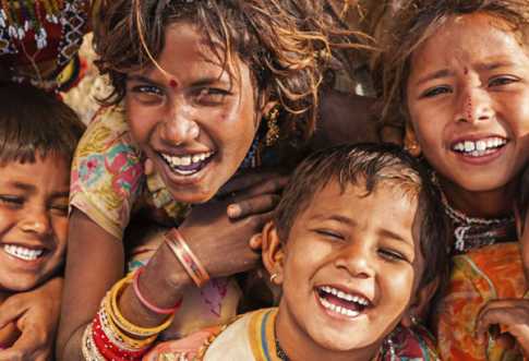 ছেলের আশায় ১৫ সন্তানের ঘর
