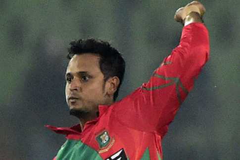 শুরুতেই সানি-নাসিরের আঘাত