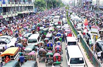 রাজধানীতে এ তীব্র যানজট নিত্যদিনের 