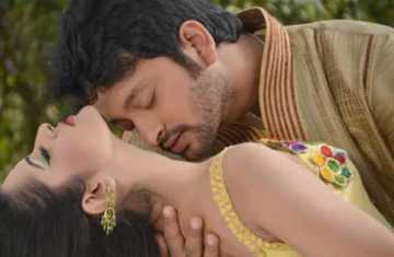 এবার পূর্বাচলের নদীতে চাঁদ