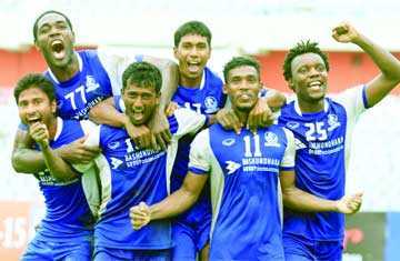 বড় বাধা টপকালো শেখ রাসেল 