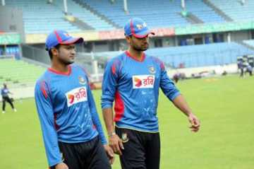 মাশরাফি-সাকিবের সামনে নতুন মাইলফলক