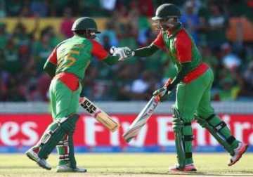 টসে জিতে ব্যাটিংয়ে বাংলাদেশ