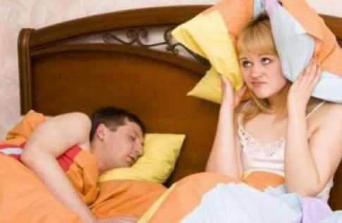 নাক ডাকায় একেক জনের ঘুম নষ্ট হয় আড়াই বছর