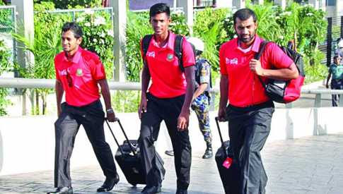 সবার দৃষ্টি চট্টগ্রামে