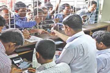 বৃহস্পতিবার থেকে ট্রেনের ফিরতি টিকেট