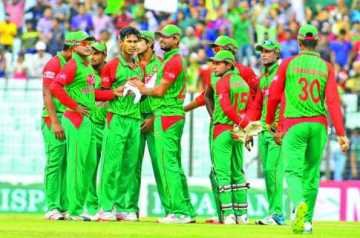 ক্রিকেটাররা কী দেখছেন স্ক্রিনের দিকে তাকিয়ে 