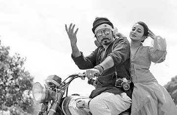 টেলিফিল্ম \\\'পাপারাজ্জি\\\'