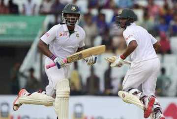৩২৬ রানে বাংলাদেশ অলআউট