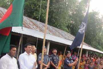 পঞ্চগড়ের নতুন ভূখণ্ডে উড়ল লাল-সবুজ পতাকা