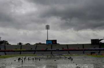 বৃষ্টিতে তৃতীয় দিনের খেলাও পরিত্যক্ত