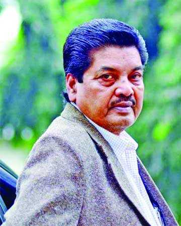 লেখালেখি নিয়েই ব্যস্ত থাকতে চাই