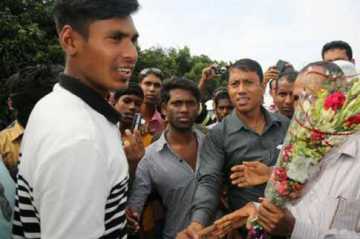বাড়ির পথে \\\'সায়ানাইড\\\'