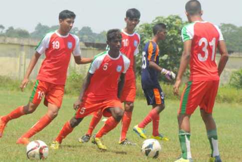 শ্রীলঙ্কাকে উড়িয়ে দিয়ে সেমিতে বাংলাদেশ