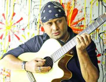 বঙ্গবন্ধুকে নিয়ে এস আই টুটুল 