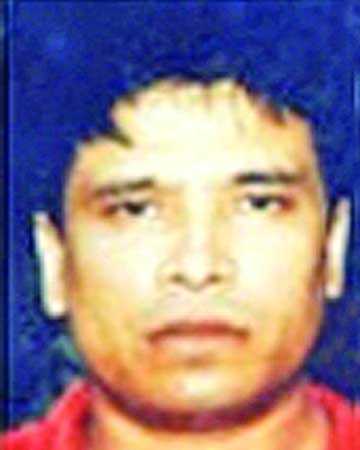 শখ থেকে শীর্ষ সন্ত্রাসী ইমন
