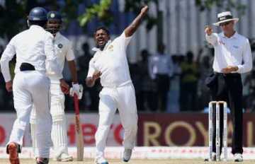 গল টেস্টে হারছে ভারত!