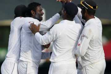 প্রথম ইনিংসে ভারতের সংগ্রহ ৩৯৩ রান
