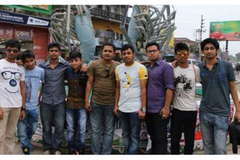 মীরাক্কেল তারকারা এখন খুলনায়