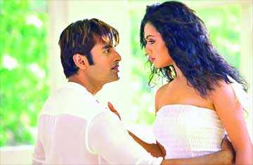 বিতর্কের মুখে আজিজ ও \\\'আশিকি\\\' 