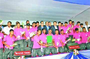 মামুনুল শাওনদের সংবর্ধনা  
