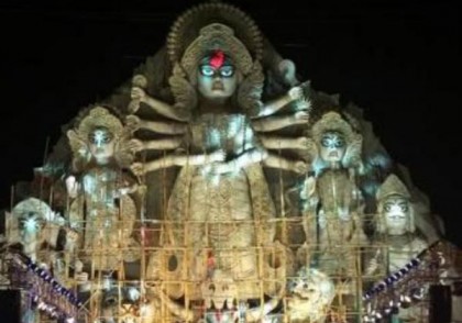 কলকাতার দেশপ্রিয় পার্কের দুর্গা প্রতিমা দর্শনে নিষেধাজ্ঞা 
