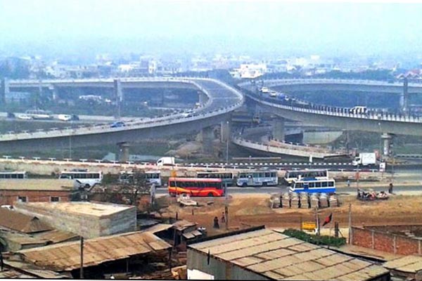 কুড়িলে ছিনতাইকারীদের হামলায় যুবক নিহত