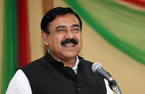 'খালেদার চোখে ছানি পড়ায় উন্নয়ন দেখেন না'