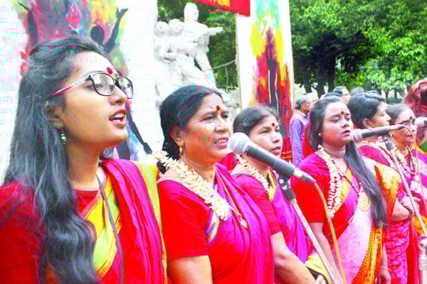 প্রধানমন্ত্রীর সম্মাননায় ‘লোকোৎসব’