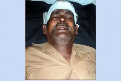 মানবতাবিরোধী অপরাধ ট্রাইব্যুনালের সাক্ষীকে কুপিয়ে জখম